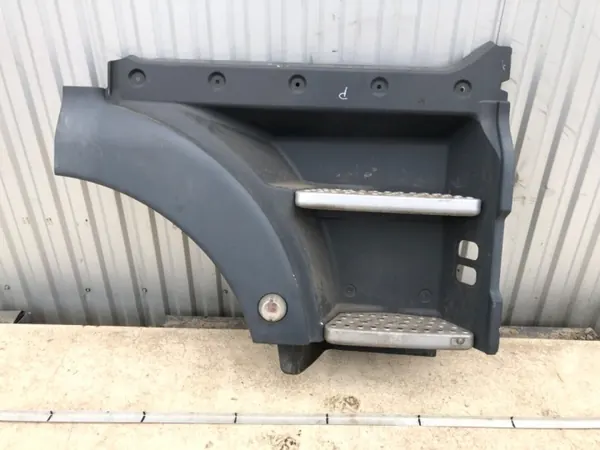 Degrau Cabina Direito OEM 81615100922 para MAN TGX I image 2