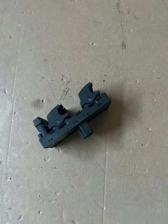 VW Audi Seat Ikkunakytkin 5G0959857A image 2