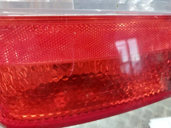 Luz Trasera Izquierda Nissan Primera P12 Sedan 26555AU300 image 4