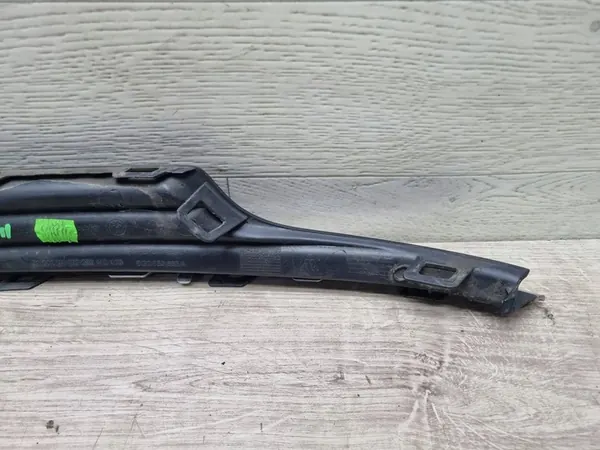 Volkswagen Golf VII 2015 Griglia anteriore sinistra OEM image 6