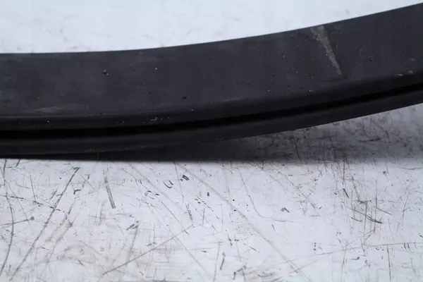 Front Leaf Spring Nissan Cabstar 2007 image 3