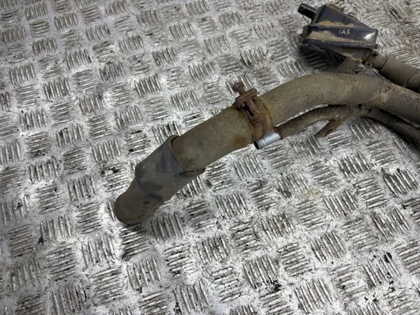 Pescoço de Abastecimento Kia OE OEM AMD209541 - Usado image 7