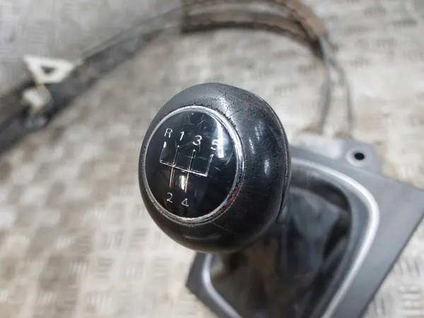 Vaihteiston Vaihde + Liitännät Audi A3 8P 1.6 8V image 2