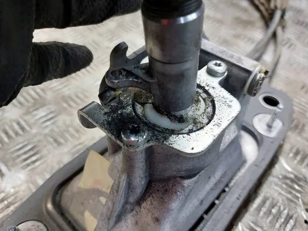 Vaihteiston Vaihde + Liitännät Audi A3 8P 1.6 8V image 5