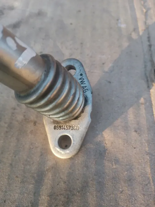 Audi OE 059145736D tubo de óleo image 2