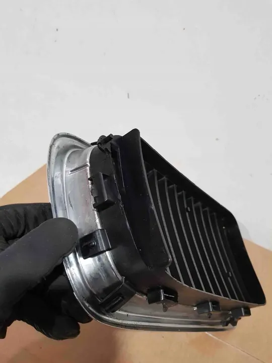 Griglia paraurti sinistra BMW 7 (E38) 1998 OEM 51138125811 image 3