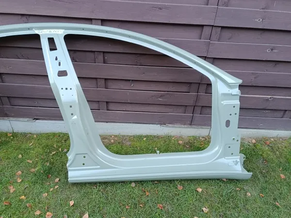 Para-choque lateral esquerdo Tesla Model 3 OEM 1073673-ST-B image 4