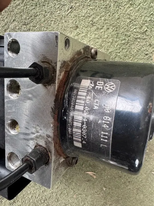 VW T5 ABS Pomp Controller 7H0614111L 7H0907379L image 2