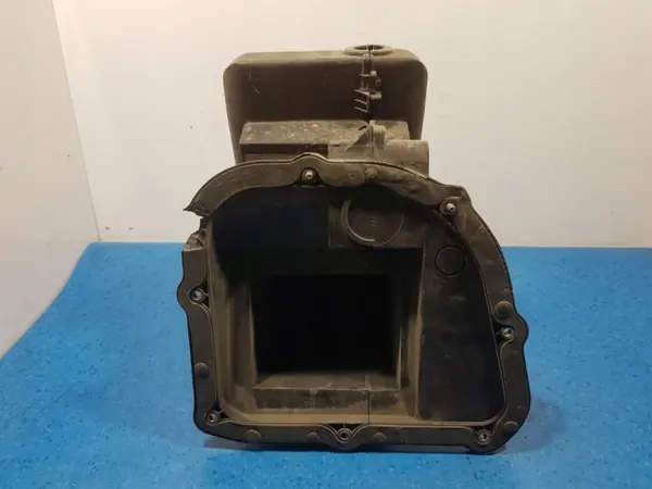 Iveco Daily III Hytfilterhus OEM A504225124 image 3