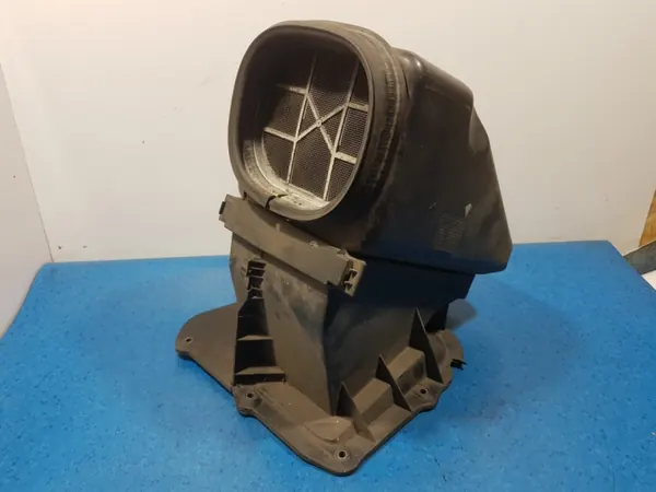Iveco Daily III Hytfilterhus OEM A504225124 image 6