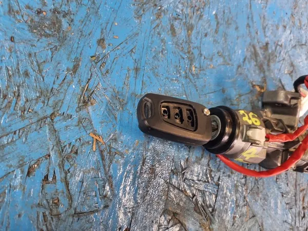 HYUNDAI IX35 10-15 Startschakelaar Compleet Sleutel image 2