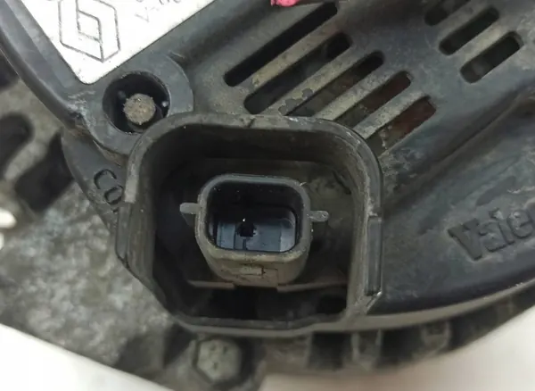 ALTERNATOR RENAULT MEGANE image 5