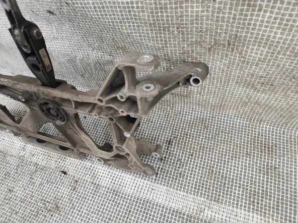Audi A3 8V Sedan etupalkki OEM 5Q0199369G image 3