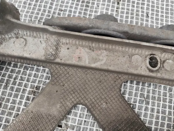 Audi A3 8V Sedan etupalkki OEM 5Q0199369G image 5