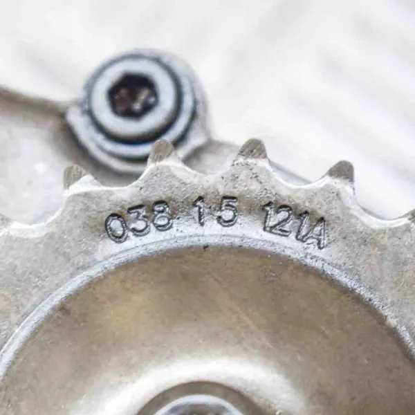 Pompe à huile Audi A3 S3 8P 2006 OEM 03G11510503815121A image 3