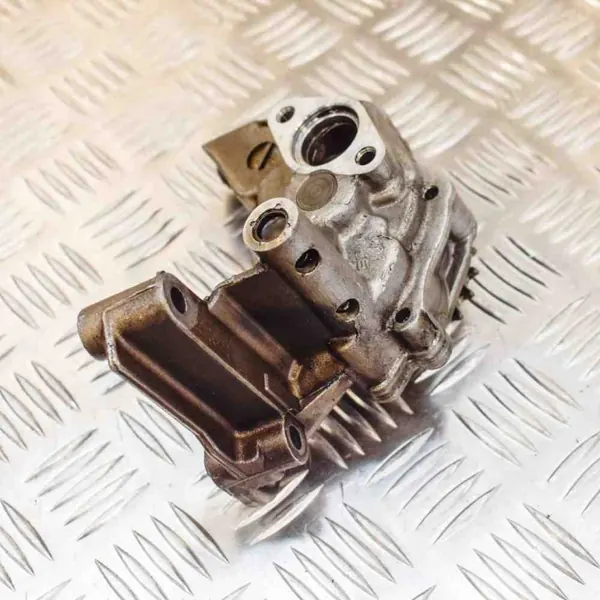 Pompe à huile Audi A3 S3 8P 2006 OEM 03G11510503815121A image 4