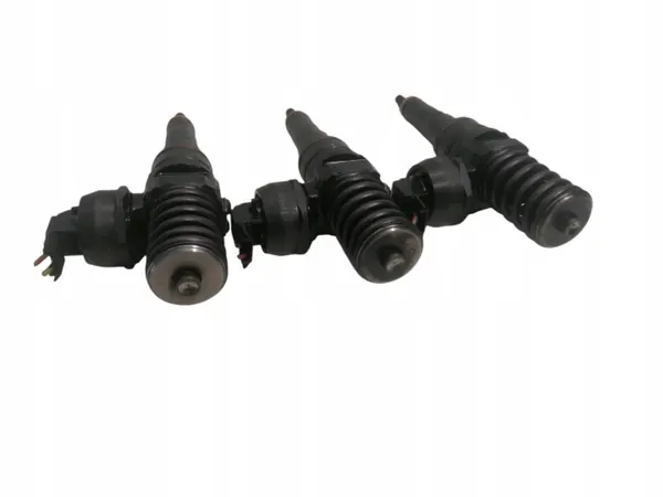 Injector OEM 045130073 para VW Polo IV 1.4 TDI image 3