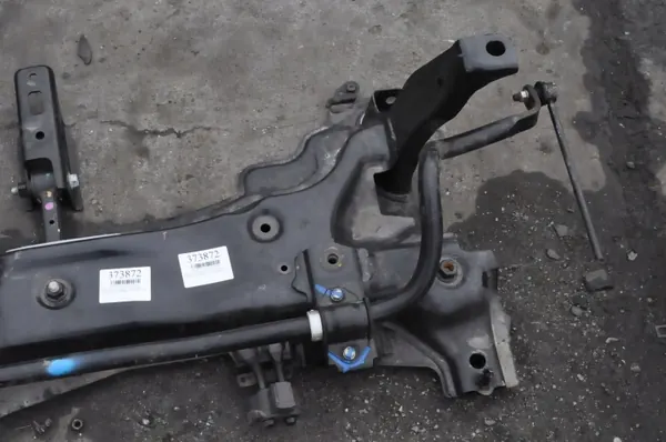 Suspensión delantera OEM 373872 para Suzuki S-Cross 2022 image 4