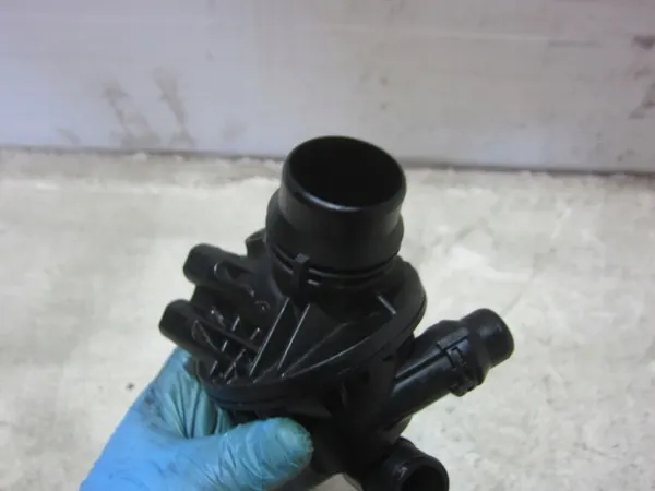 BMW Termostathus OEM 11537586784 för N55 Motor image 7