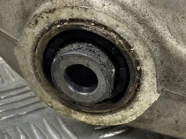 Braccio di Controllo Superiore Posteriore Jeep Grand Cherokee 2018 52124815AD image 4