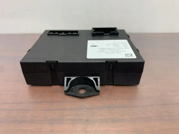 ECU Mitsubishi Outlander IV OEM 5813A186 - Usado image 4