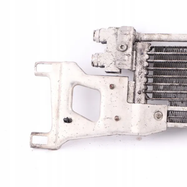 Oliekoeler Mercedes W204 W207 OM642 A2045001001 image 4