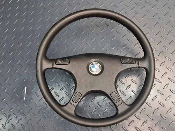 Volante original de quatro raios BMW E30 1152896 image 2