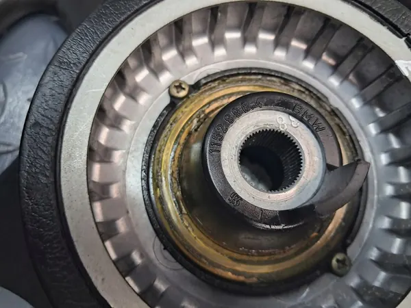 Volante original de quatro raios BMW E30 1152896 image 6