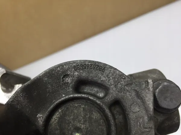 Peugeot 308 II T9 1.5 Blue HDi Support Compresseur OEM image 5