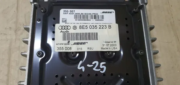 Audi A4 Bose Radio-förstärkare OEM 8E5035223C image 5