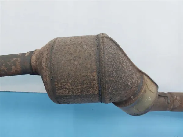 OEM 0019940479 Dacia Katalysator - Gebraucht image 3
