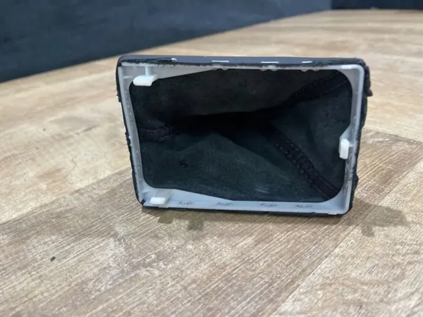 Porsche Macan versnellingspook OEM 95B713139B - Gebruikt image 3