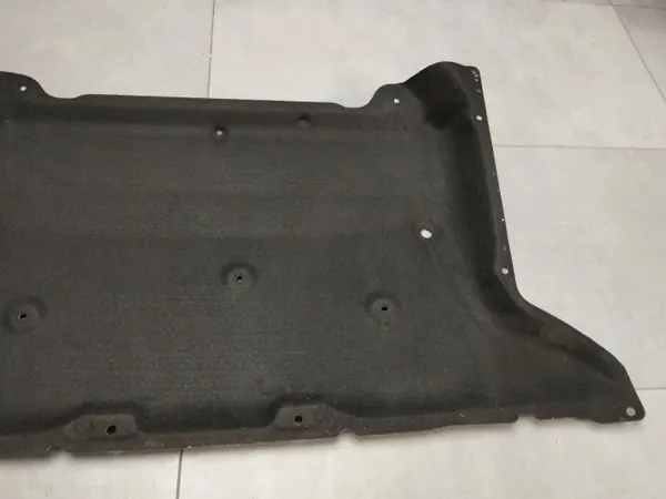 Protetor inferior traseiro Audi A8 S8 D4 OEM 4H0813851C image 3