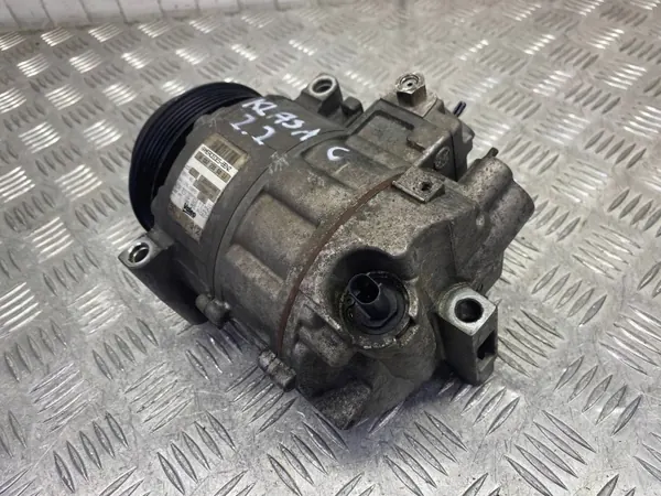 Airco Compressor Mercedes C-Klasse 2.2 CDI A0022305011 image 4