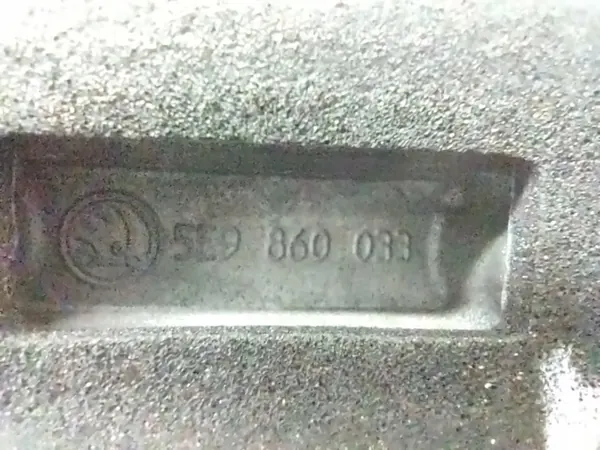 Kattotankki vasen OEM 5E9860033 Skoda Octavia III image 9
