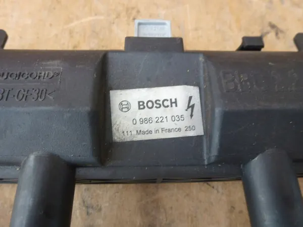 Bobina de ignição Bosch para Citroen Peugeot image 2