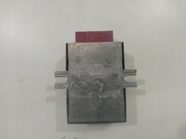 BMW 3 F30 F35 F31 2015 Pump Control Module 55892110 image 3