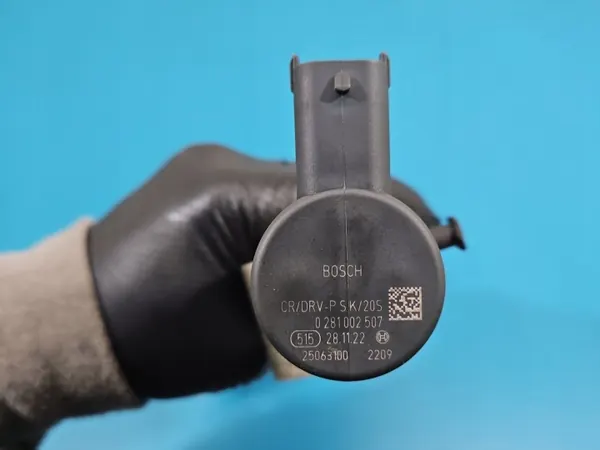 Capteur de rampe d'injection OEM 0445214085 Hyundai Tucson image 9