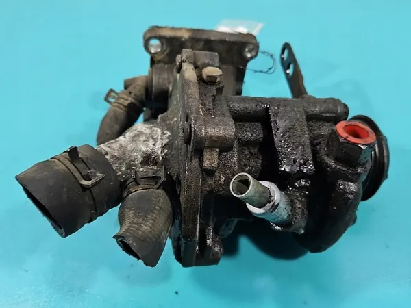 Servostyrningspump Ford Mondeo Mk3 2.0 TDDI image 6