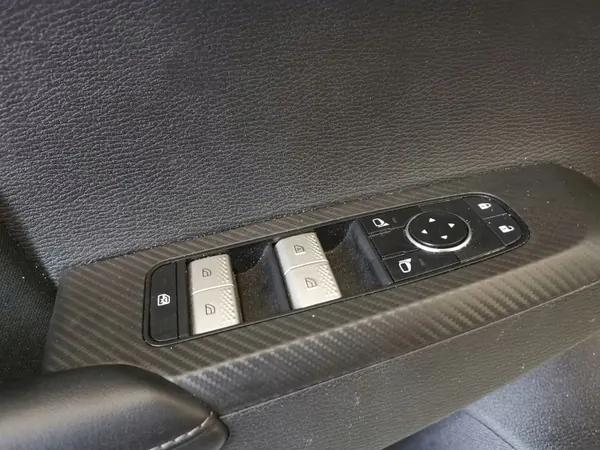 OEM 7221F361XA Frontlinke Türleiste - Mitsubishi image 4