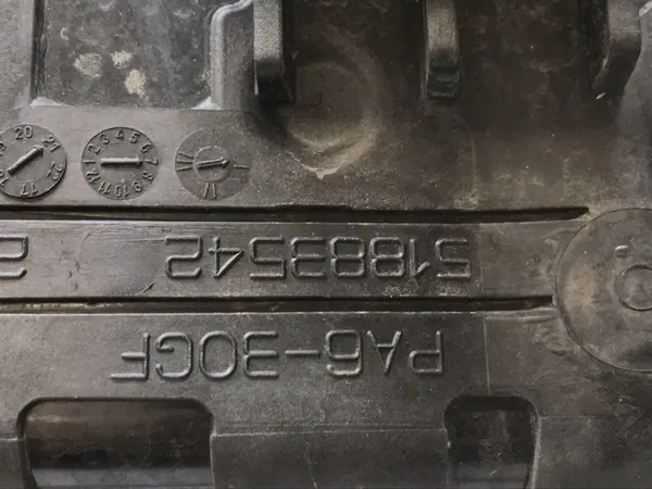 Viga de para-choque dianteiro Fiat 500L 2012- OEM 52031770 image 6