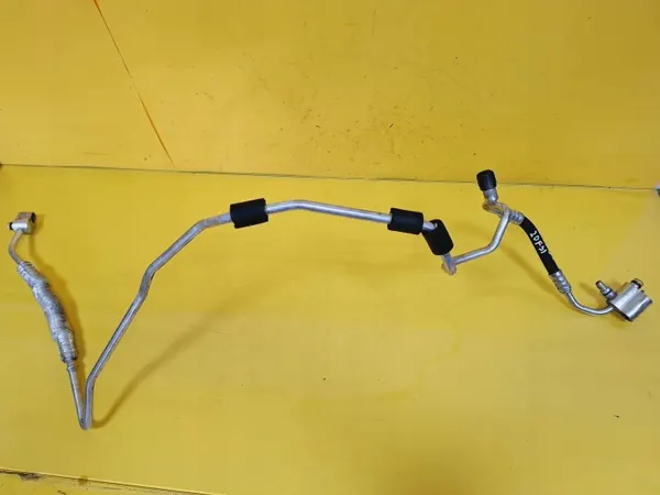 Manguera de aire acondicionado OEM DRC100528 para VW Golf V Plus image 2