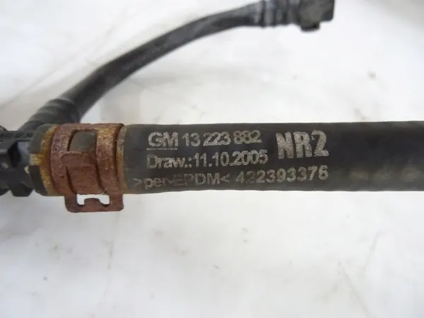 Mangueira de desgaseificação Opel Astra H 1.6 T OEM 13223882 image 3