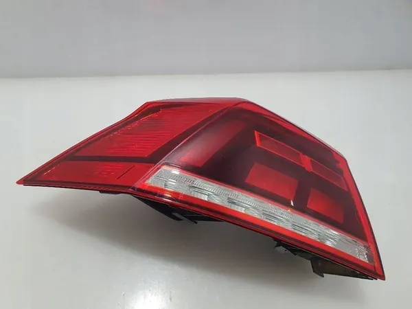 Volkswagen PASSAT B8 SEDAN 2020 Luz trasera izquierda 3G5945095H image 4
