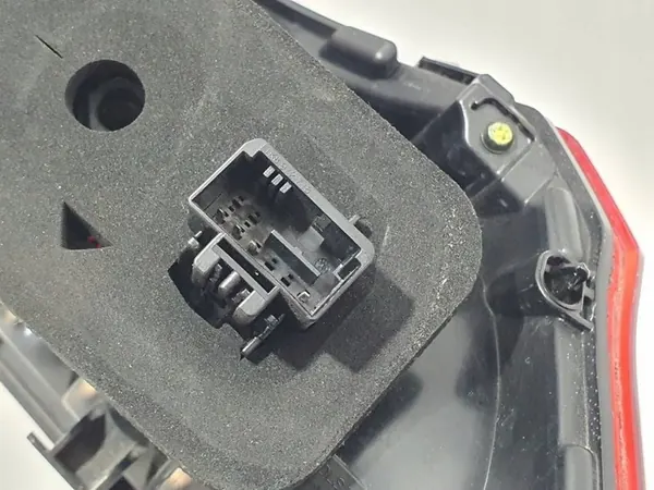 Volkswagen PASSAT B8 SEDAN 2020 Luz trasera izquierda 3G5945095H image 9