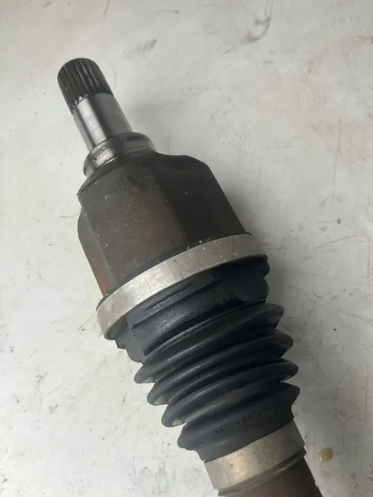 Arbre de transmission gauche Citroen C4 II B7 1.6 Blue HDI image 2