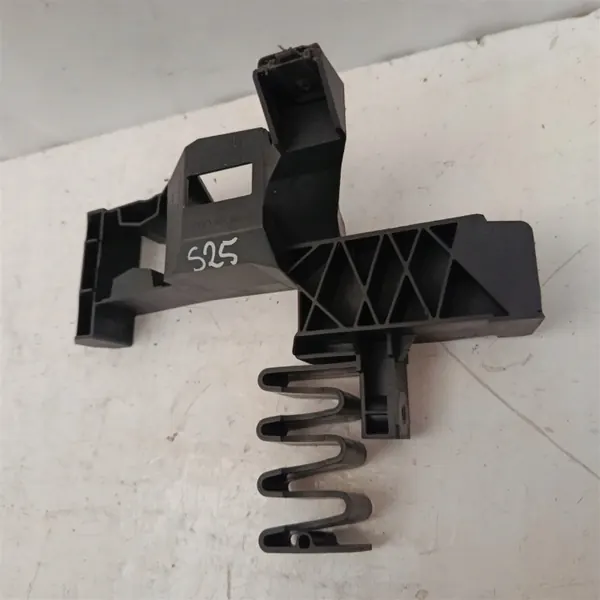Koplampbeugel Links Voor Audi A6 C8 OEM 4K0805607 image 4