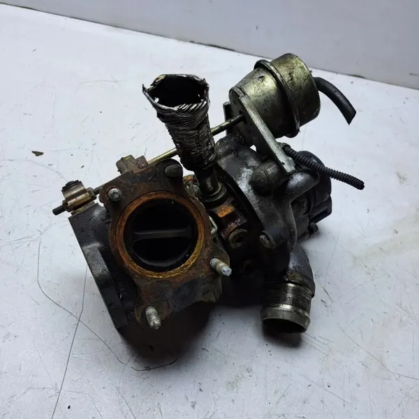 Gebruikte turbo OEM 7106394 voor Peugeot Citroen 1.6 THP image 3