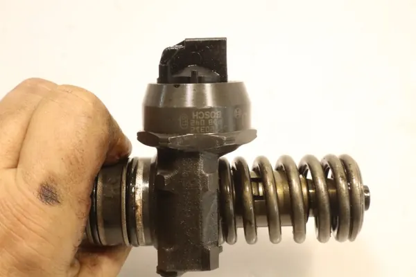 Injector OEM 0414720312 para VW Touran 2.0TDI image 4