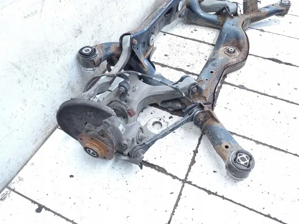 Mola traseira Audi A6 C7 OEM 4H0505565A image 3